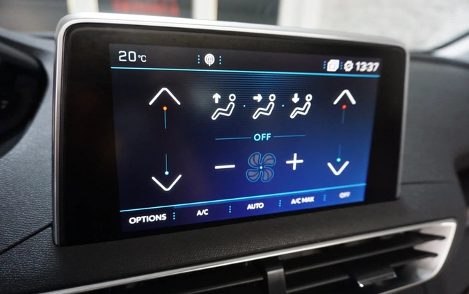 Peugeot 3008 cena 58900 przebieg: 247000, rok produkcji 2019 z Kazimierz Dolny małe 667